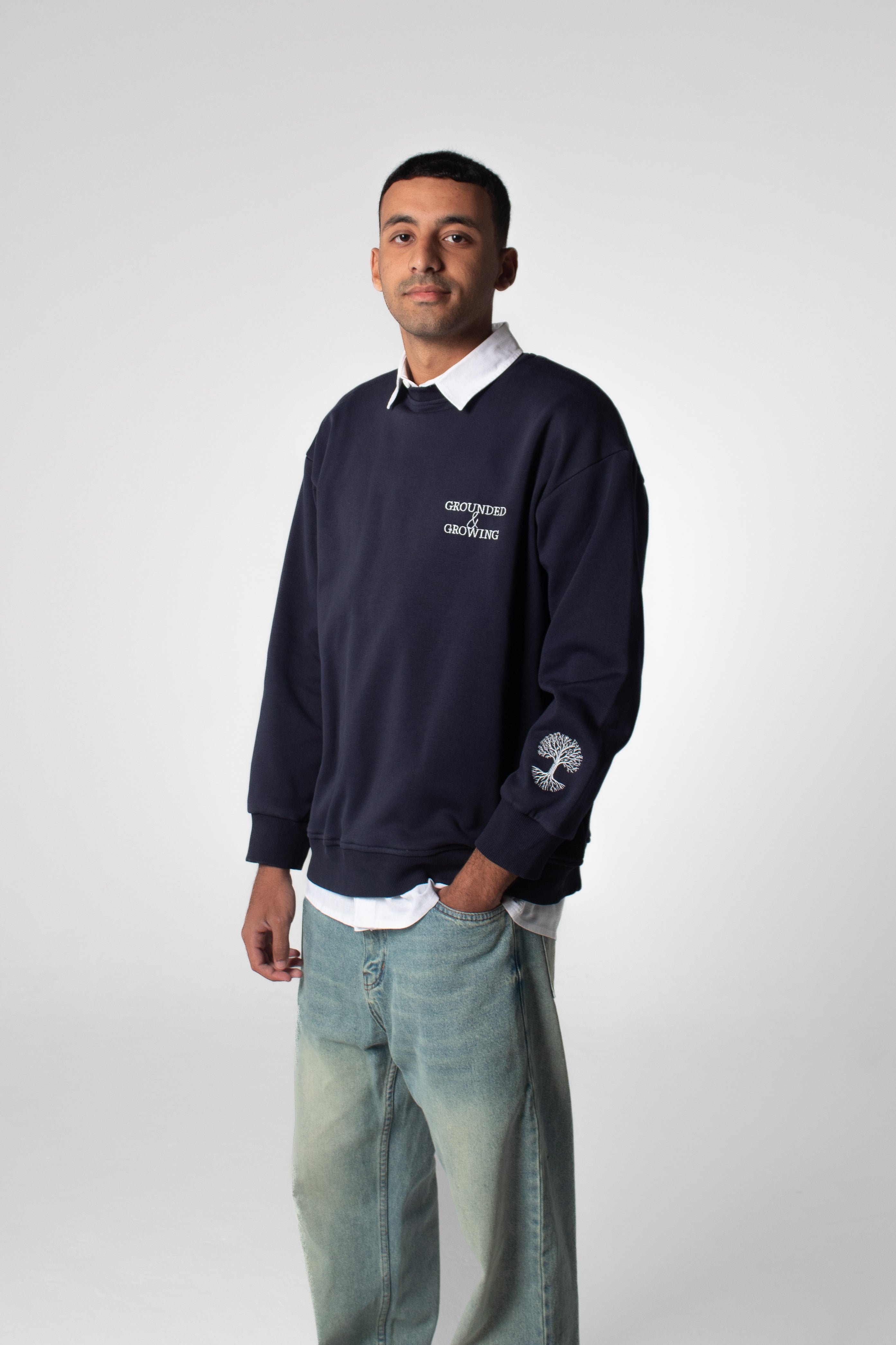 GROUNDED & GROWING Crewneck Sweatshirt - Navy